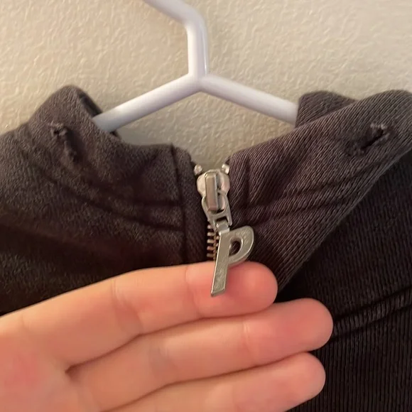 PALACE ZIP UP